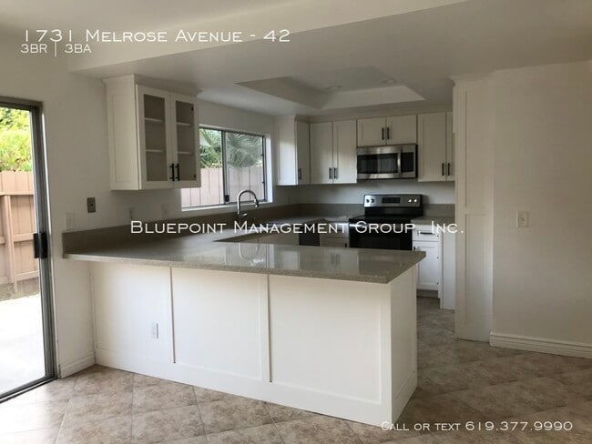 Building Photo - Open Floor Townhouse in Chula Vista
