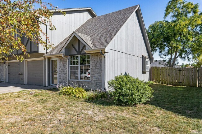 Building Photo - 1139 Dean Dr