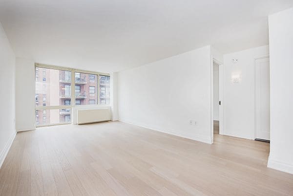 Primary Photo - 340 East 86th St