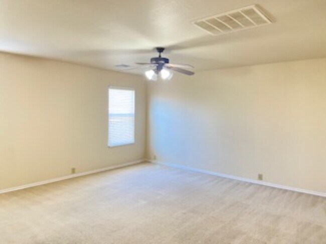 Foto del edificio - 4914 Orchid Star