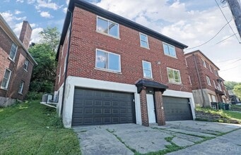 Building Photo - 2992 W McMicken Ave