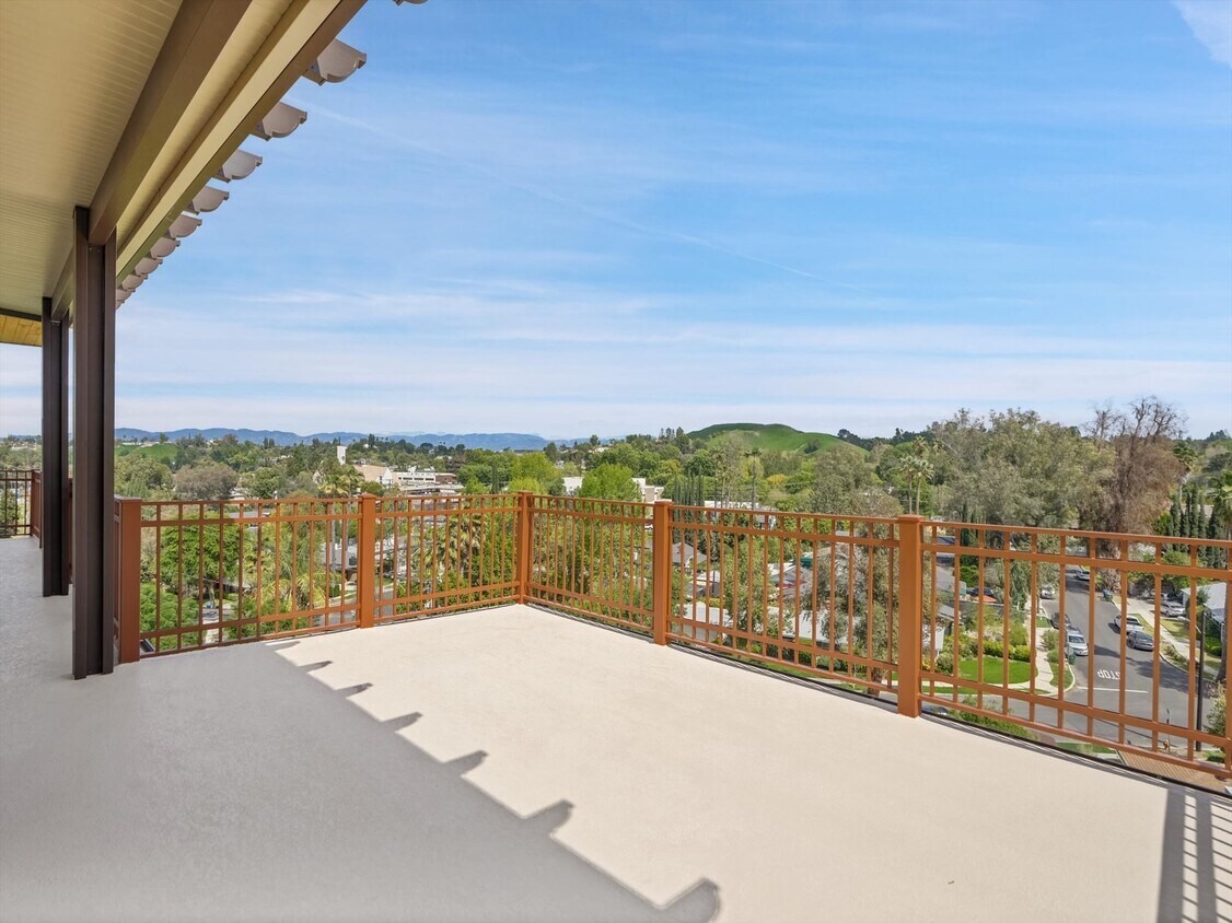 Primary Photo - 5092 Marmol Dr