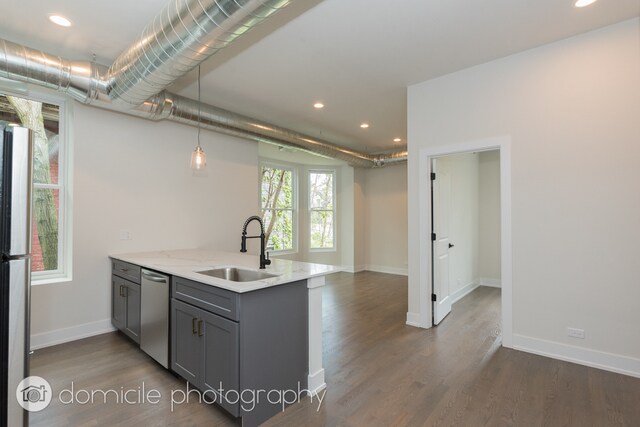 Building Photo - 835 N Wolcott Ave