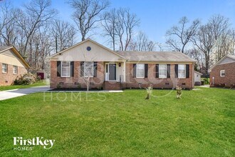 Building Photo - 3411 Londonderry Dr