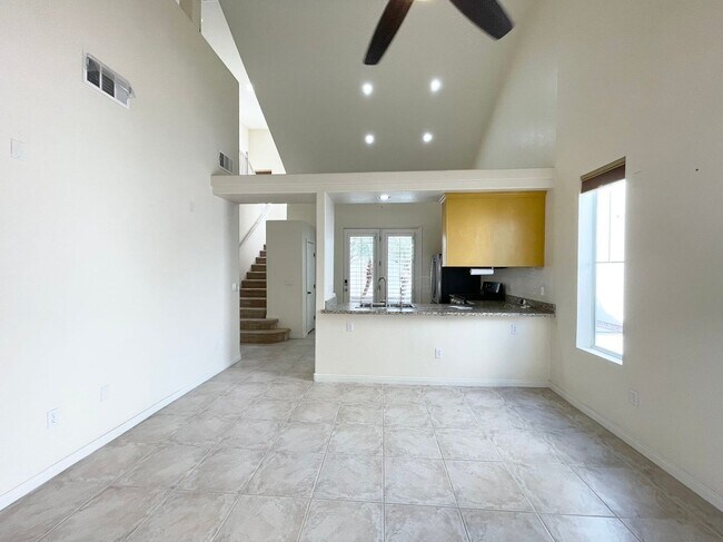 Foto del edificio - 7547 Grassy Bank St