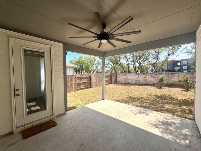 Foto del edificio - 125 Slenderleaf Dr