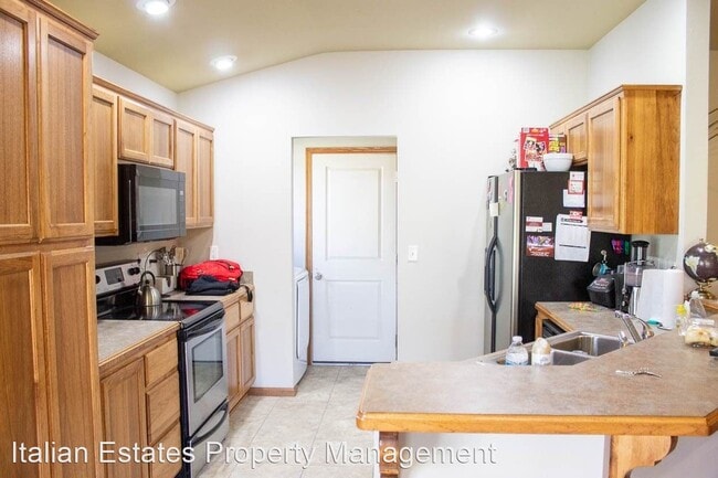 Building Photo - 3 br, 2 bath House - 4400 Aspen