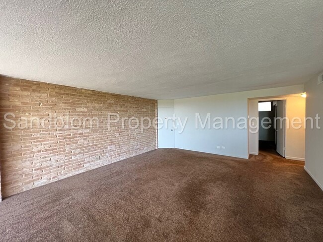 Building Photo - For Lease | Riverside Condo | Available Now!