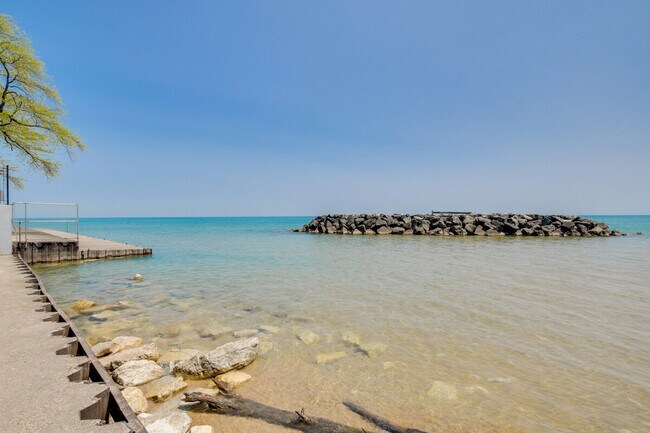 Foto del edificio - 7425 N Sheridan Rd