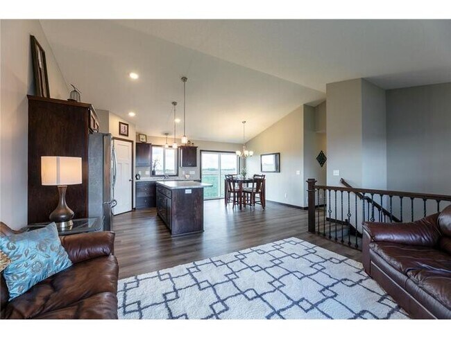 Foto del edificio - 4120 Eaton Cir NE, Monticello, MN, 55362