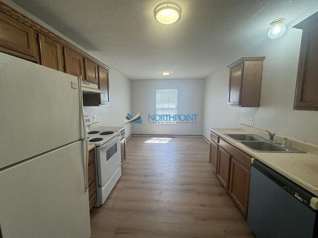 Foto del edificio - 1302 Hollyhock Dr