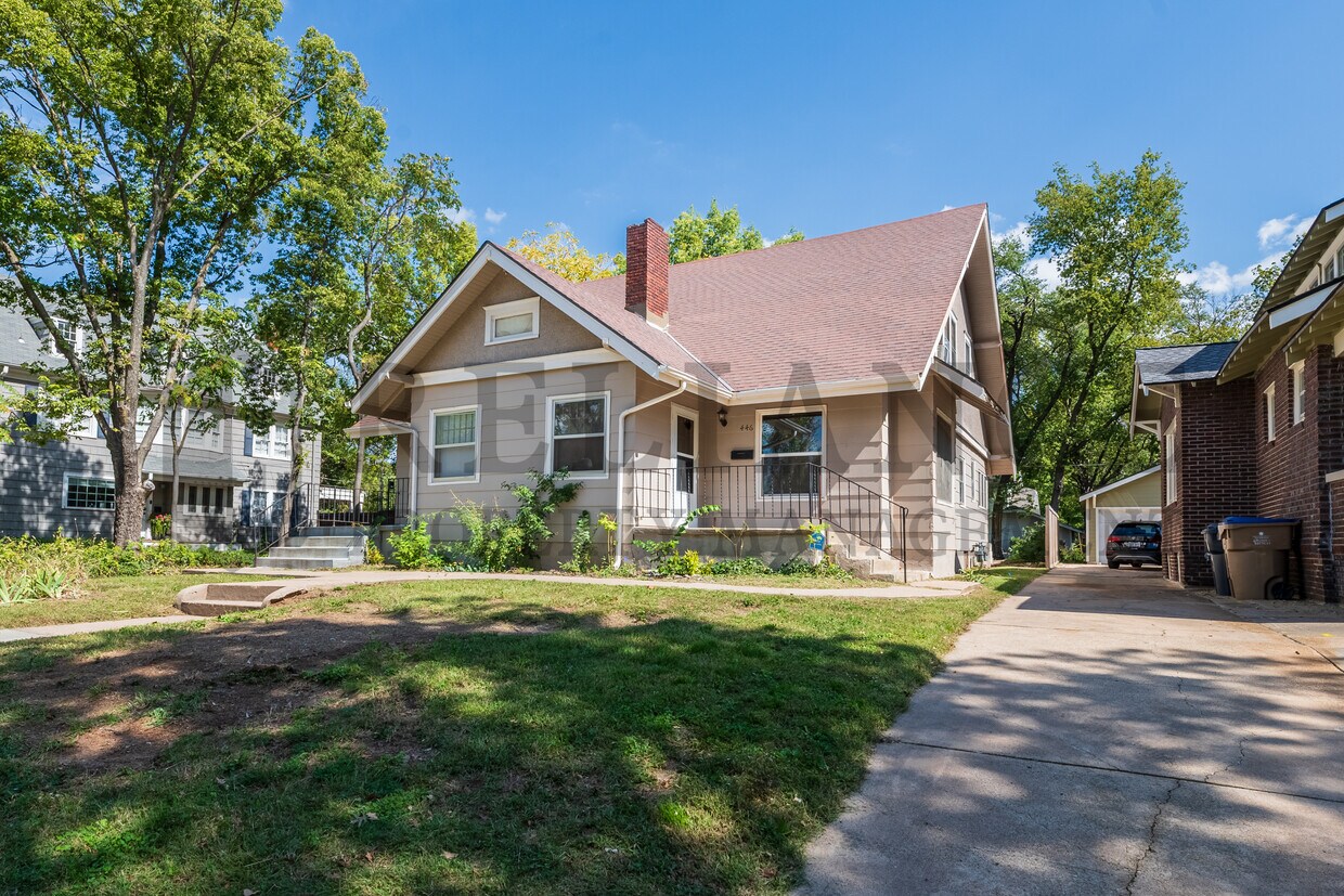 Foto principal - 446 N Fountain St