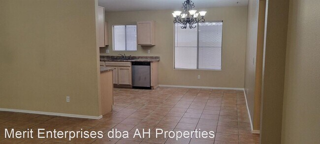 Foto del edificio - 4 br, 2 bath House - 11322 W CAMPANA DR