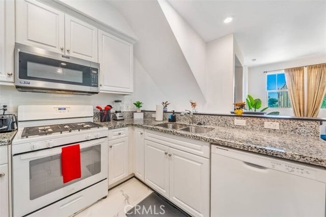 Foto del edificio - 7225 Cedar Rd