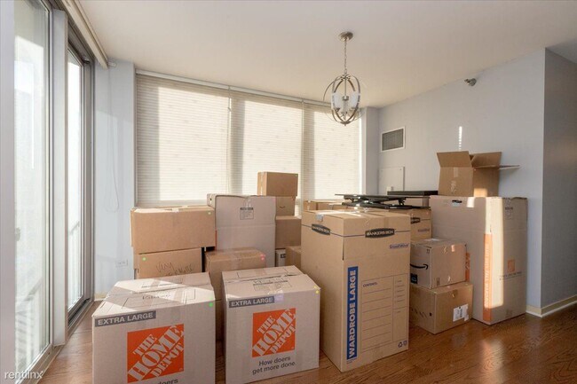 Foto del edificio - 2 br, 2 bath Condo - 200 W Grand Ave Apt 1203