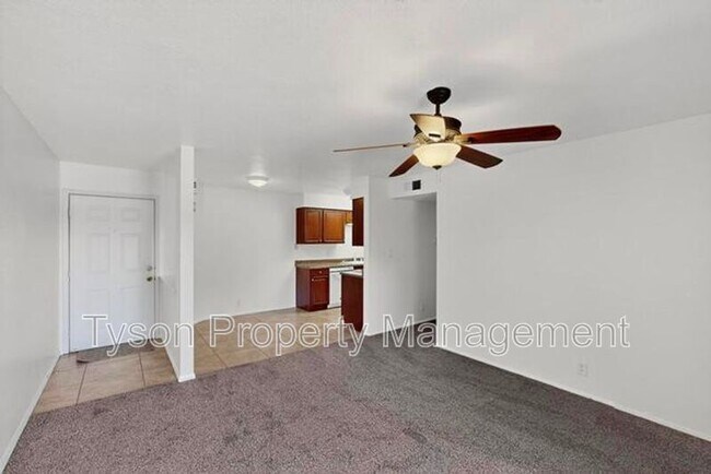 Foto del edificio - 12201 Haines Ave NE