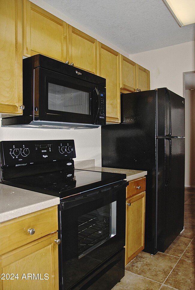 Foto del edificio - 7550 N 12th St
