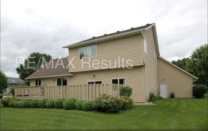 Foto del edificio - 9600 79th St S