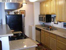 Foto del edificio - 2291 Lakeview Cir