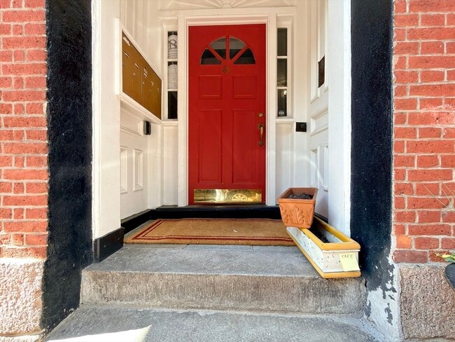 Building Photo - 41 Pinckney St
