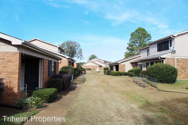 Building Photo - 2 br, 1.5 bath House - 316 Lakebend Dr