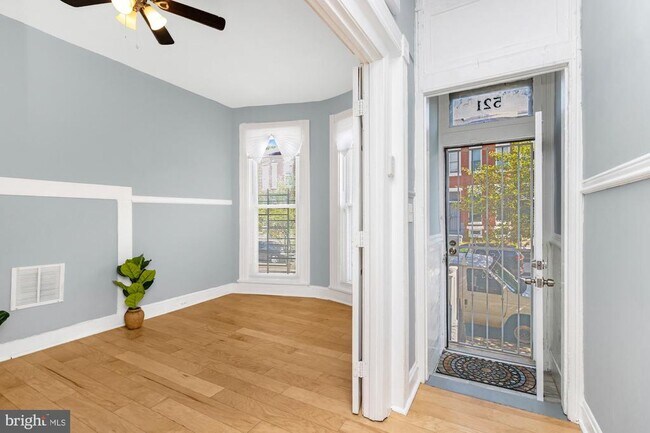 Foto del edificio - 521 E 23rd St
