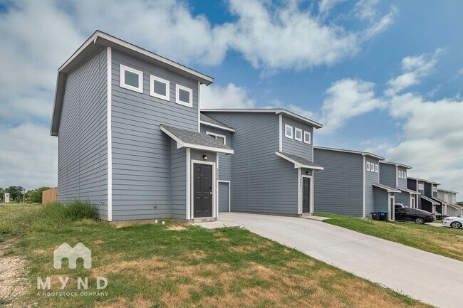 Foto del edificio - 3234 S Cherry Ln
