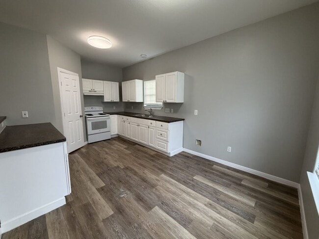 Building Photo - 3118 Barberry Dr