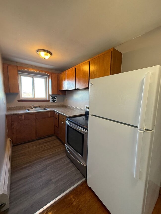 Photo - 10-14 Plymouth St. Apartment