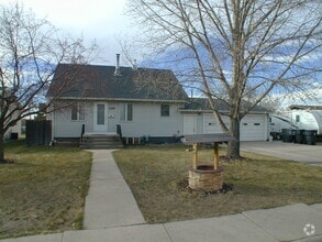Building Photo - 1308 Diamond Ave