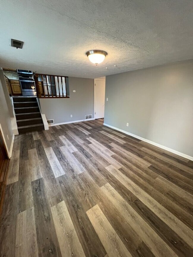 Foto del edificio - 3 Bedroom In Roanoke Estates!!