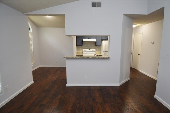 Building Photo - 8635 Mallard Reserve Dr