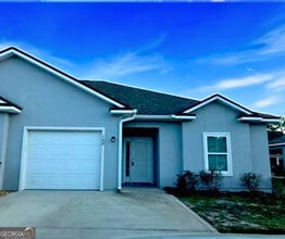 Building Photo - 108 Marshall Ct