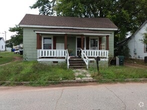 Building Photo - 103 Gates St