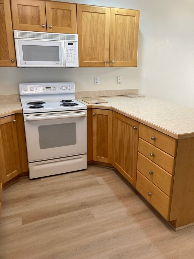 Building Photo - 1440 Cobblestone Ln