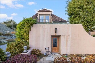 Building Photo - 216 Gray Craig Rd