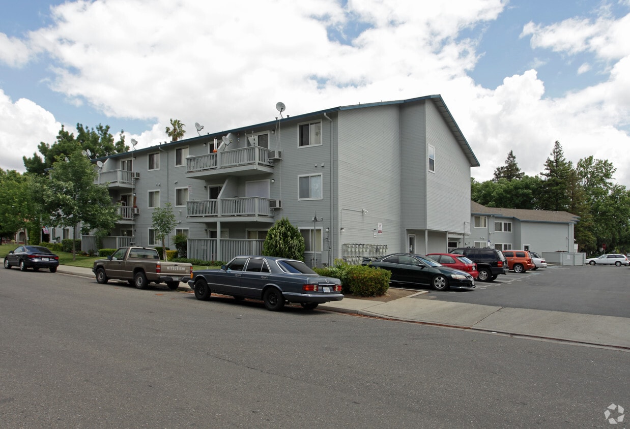 La Loma Senior Apartments Apartments in Modesto, CA
