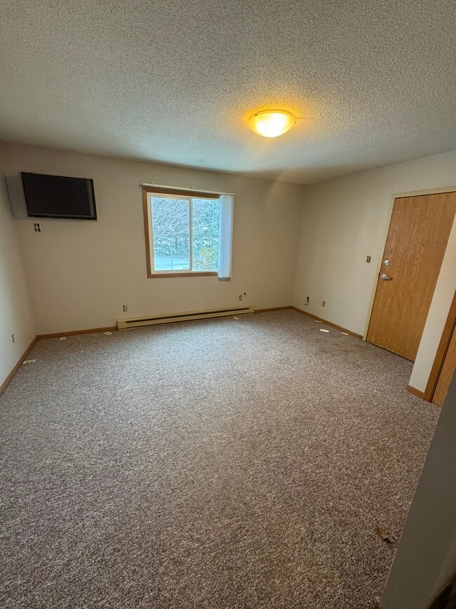 Foto principal - 1511 S Grand Plaza Dr