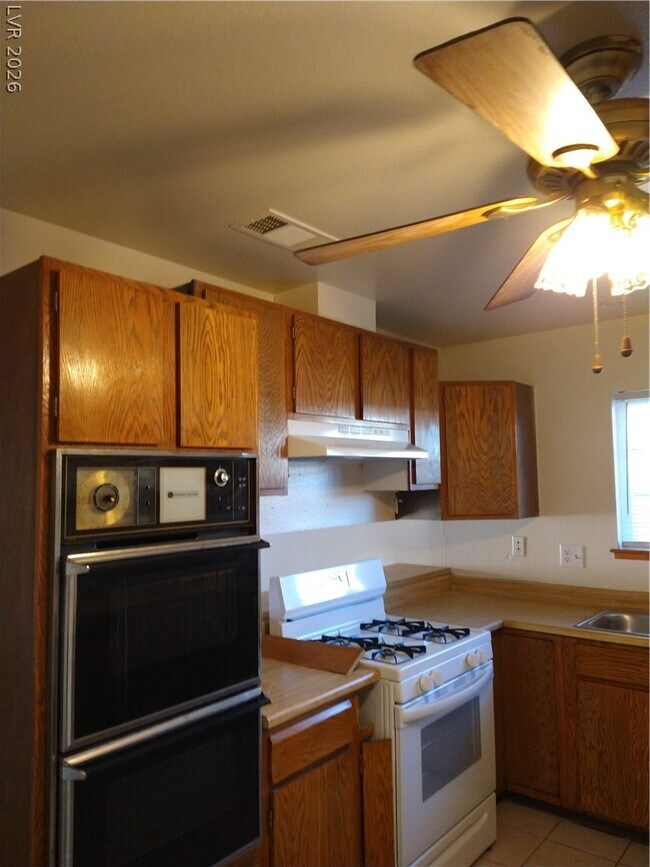 Foto del edificio - 212 Bradshaw Way