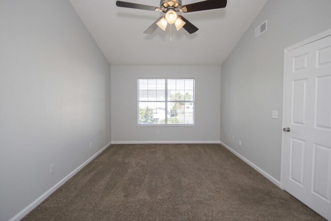 Building Photo - 11 High Glen Ct