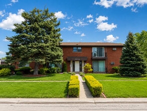 Building Photo - 7915 S 84th Ave