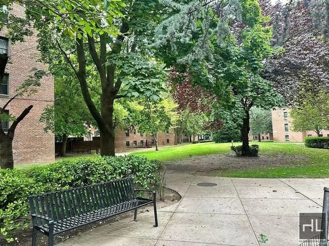 Foto del edificio - 72 ROAD