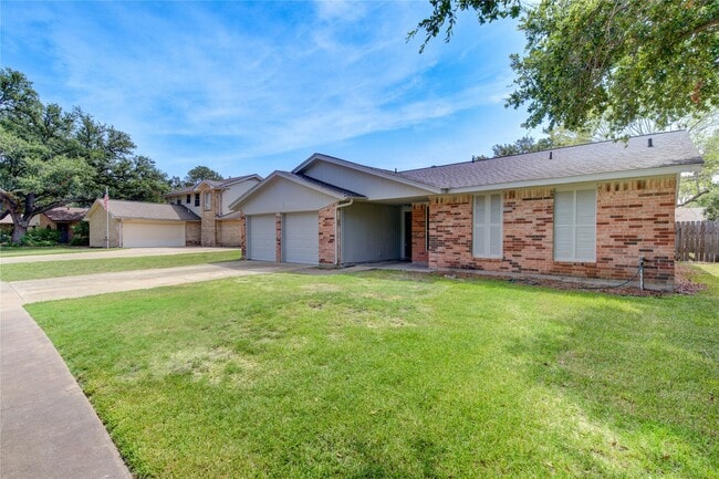 Building Photo - 21319 Park Green Dr