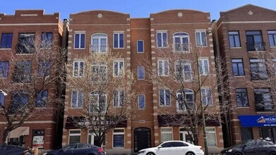 Building Photo - 3015 N Ashland Ave