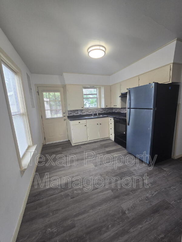 Foto del edificio - 9407 Braddock St