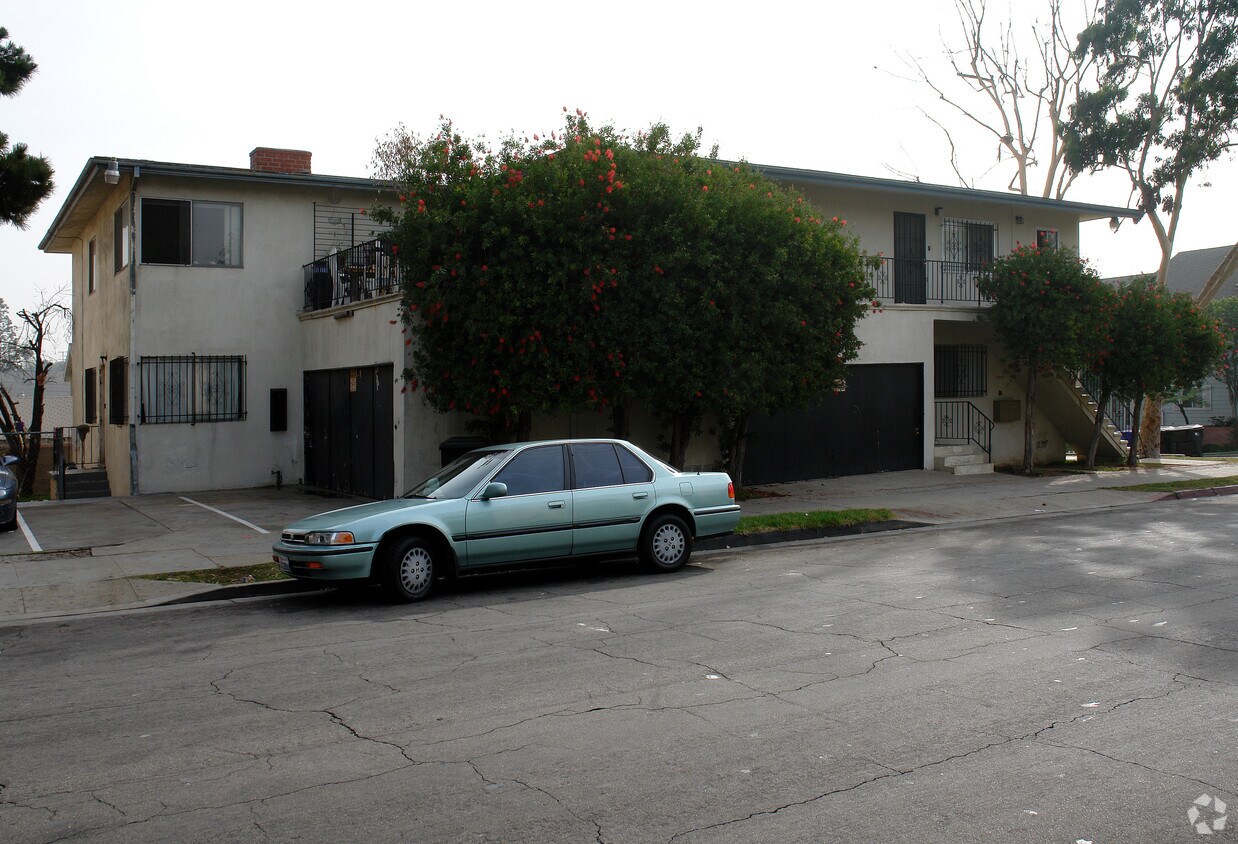 Foto del edificio - 137 W Plymouth St