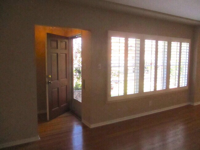 Foto del edificio - 12436 Cumpston St