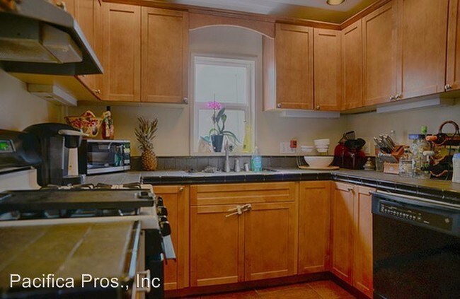 Building Photo - 3020 Maison Way