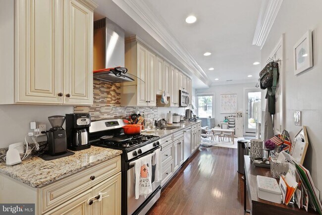 Foto del edificio - 803 9th St NE