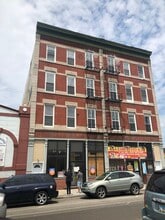 Building Photo - 2620 W Cermak Rd